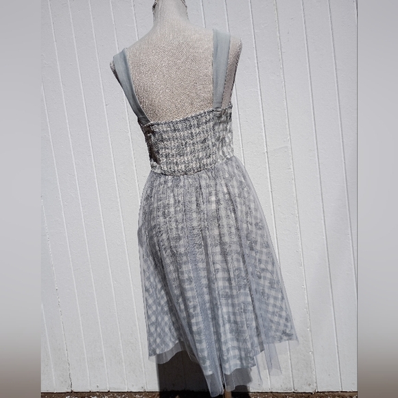 SOLD! Smocked Pin-up Grey and White Gingham Plaid Floral Sweetheart Dress - Picture 5 of 6